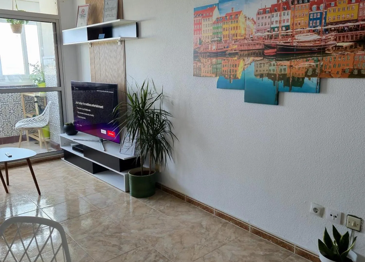 Sea View Apartment - 5 Min Walk To Gibraltar La Linea de la Concepcion