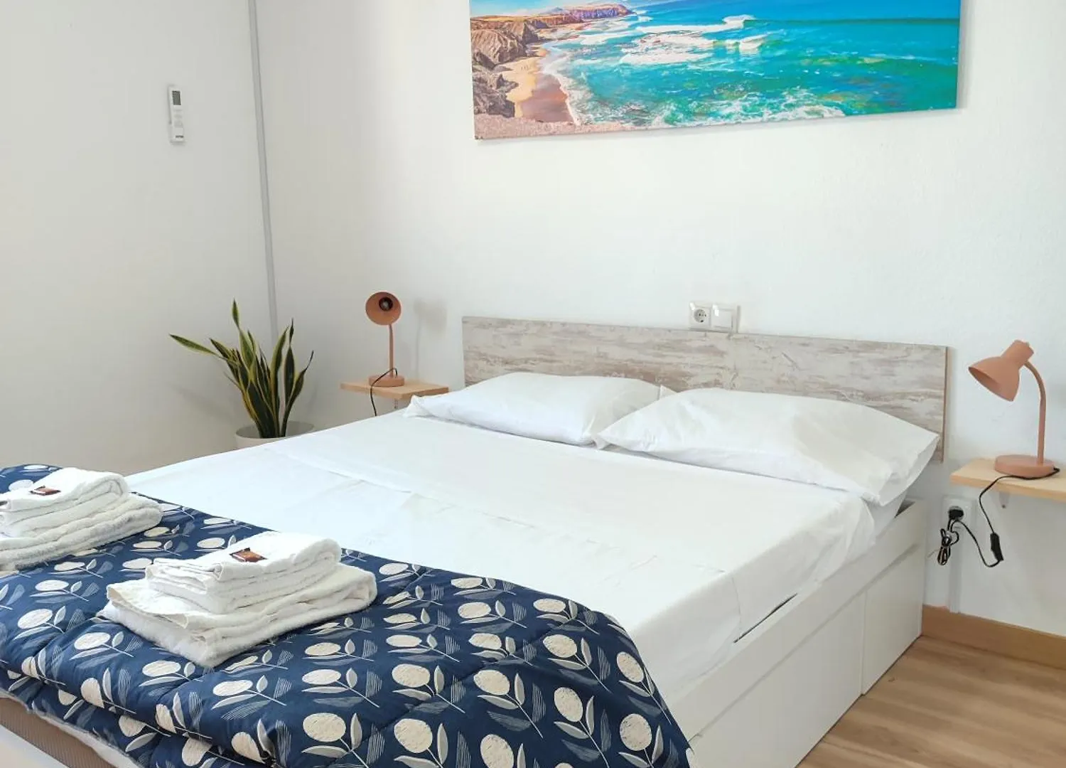 Sea View Apartment - 5 Min Walk To Gibraltar La Linea de la Concepcion
