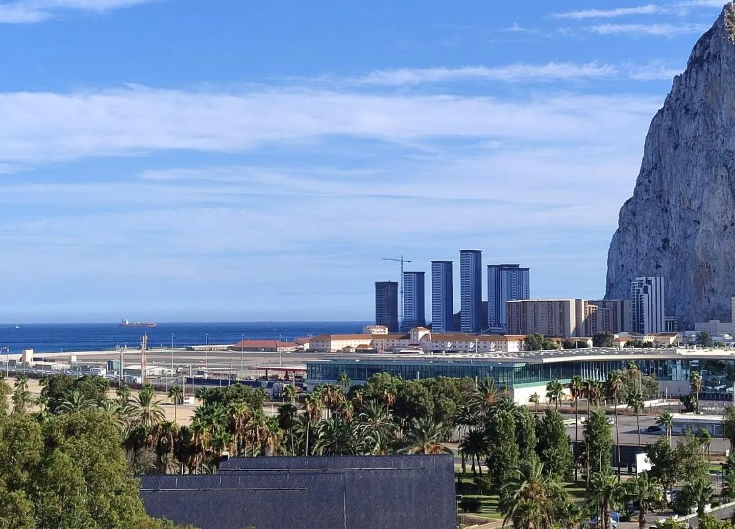 Sea View Apartment - 5 Min Walk To Gibraltar La Línea de la Concepción